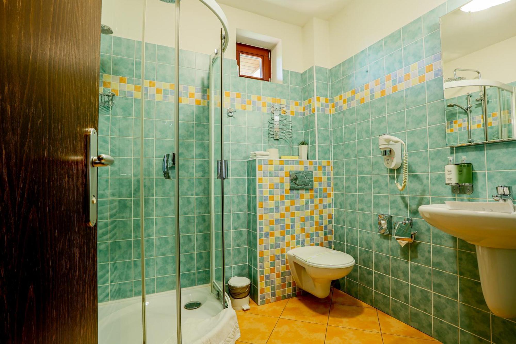 Grand Hotel Senica, Garni Екстериор снимка